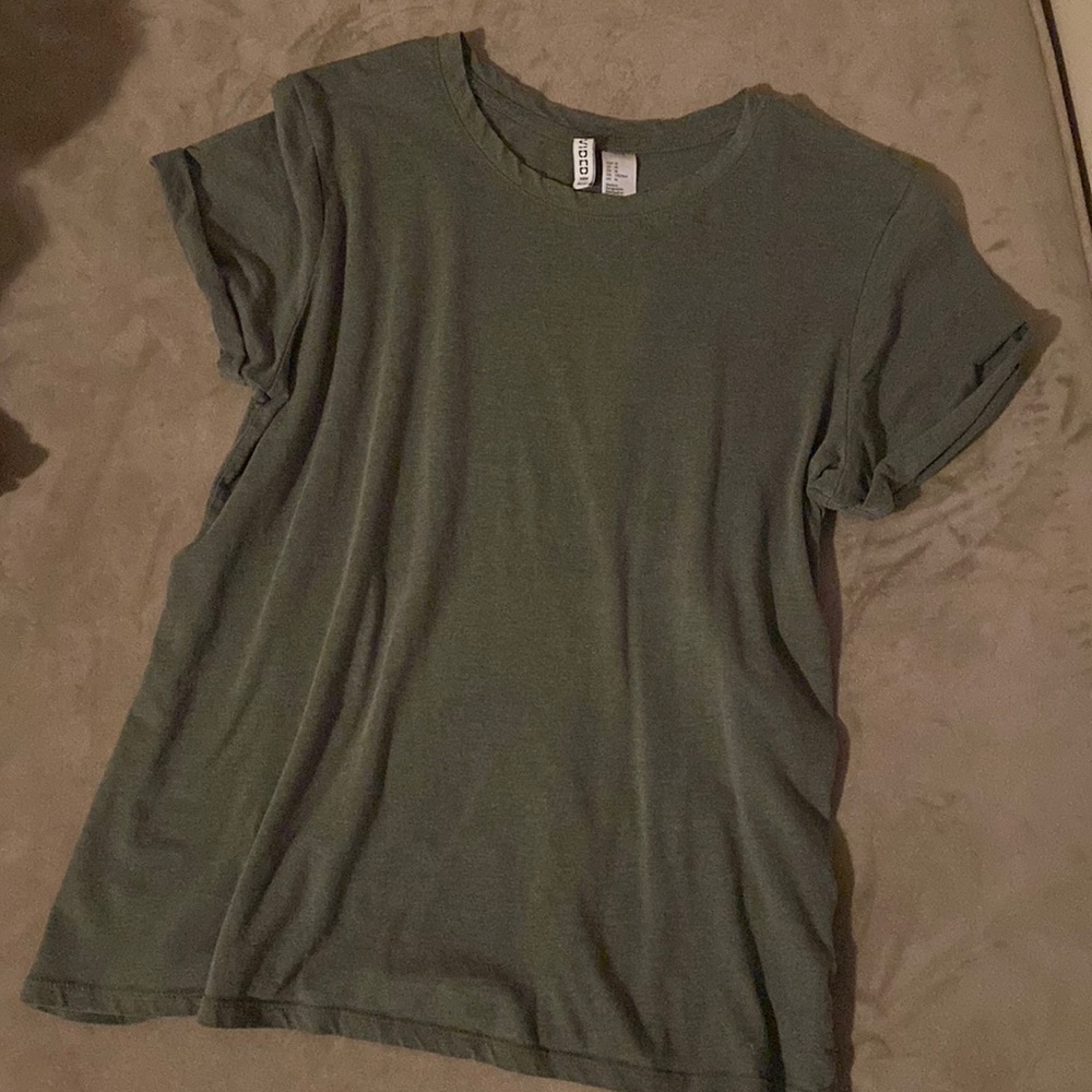 Green t shirt